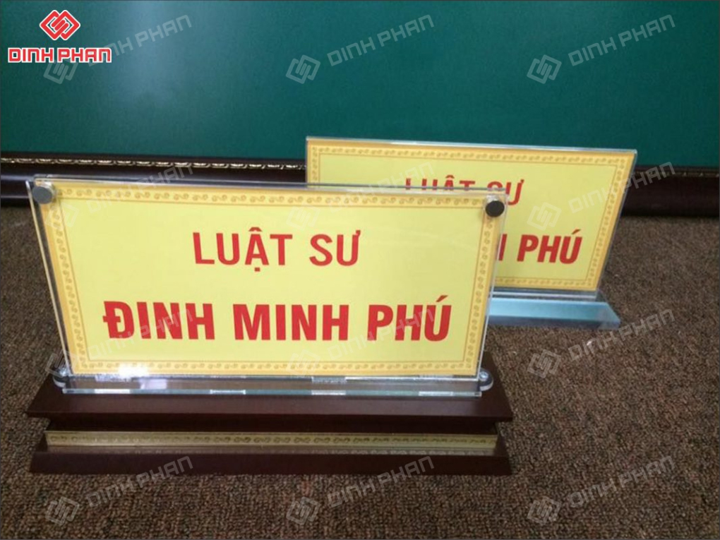 Làm Biển Chức Danh Sang Trọng, Đẳng Cấp