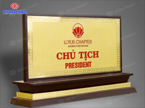 Làm Biển Chức Danh Sang Trọng, Đẳng Cấp