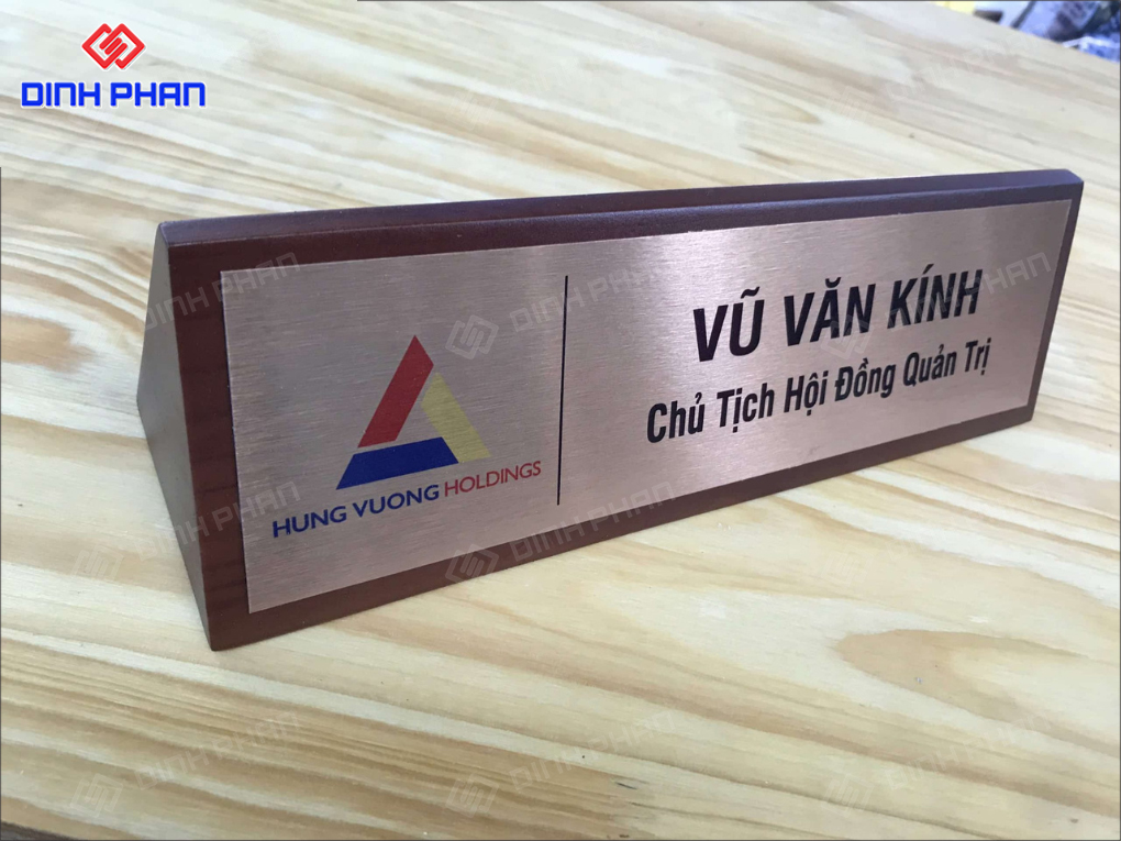 Làm Biển Chức Danh Sang Trọng, Đẳng Cấp